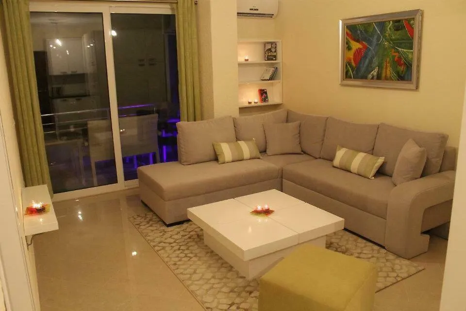 Mali I Robit Beachfront Apartment Golem   Golem (Tirana)